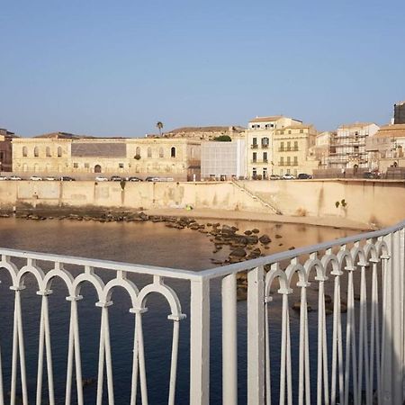 Perla Marina Ortigia Villa Syracuse Exterior photo