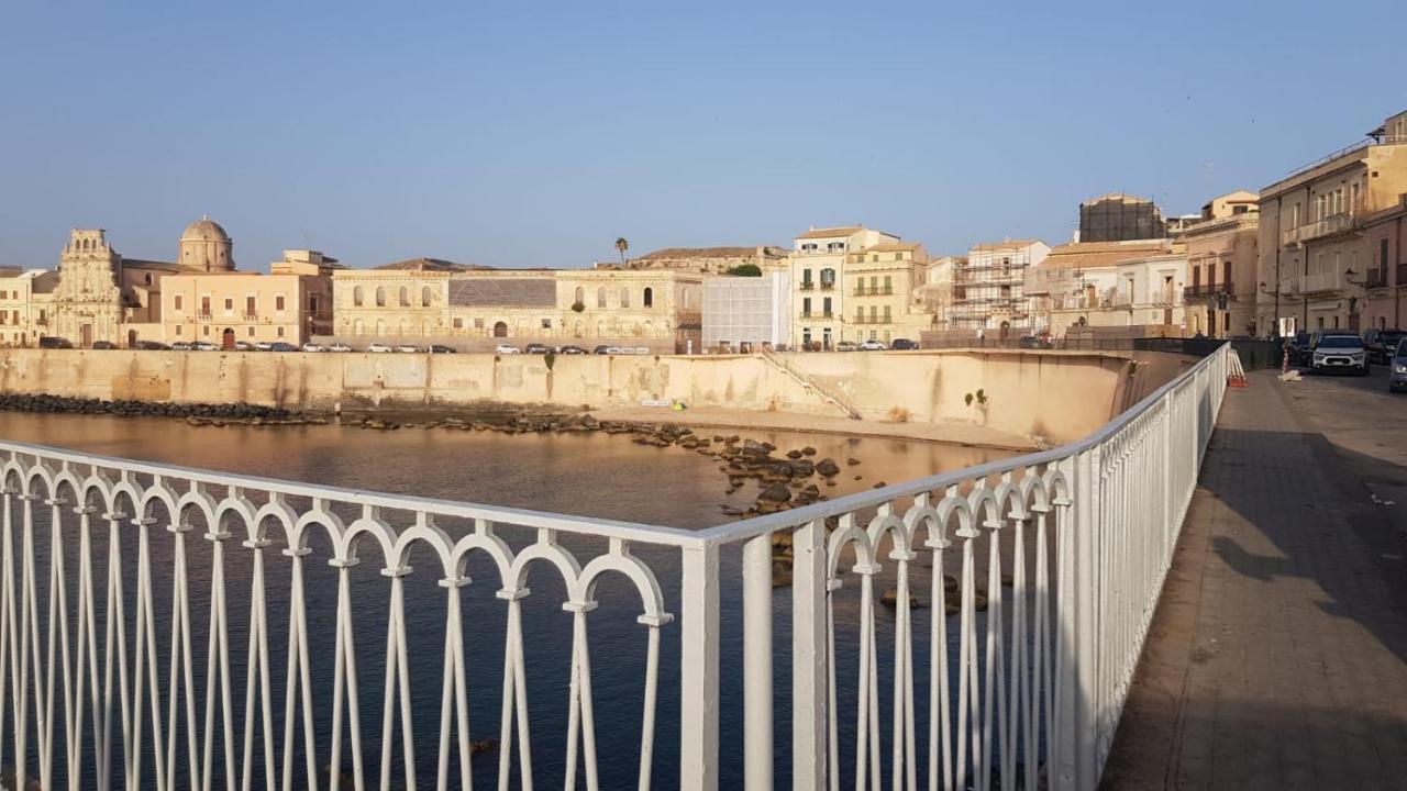 Perla Marina Ortigia Villa Syracuse Exterior photo